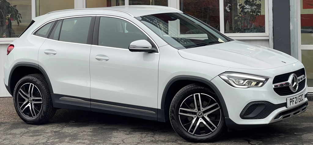 Mercedes-Benz GLA Class 2.0 Gla200d Sport Suv 8G-dct Euro 6 S PF21EZC White #4