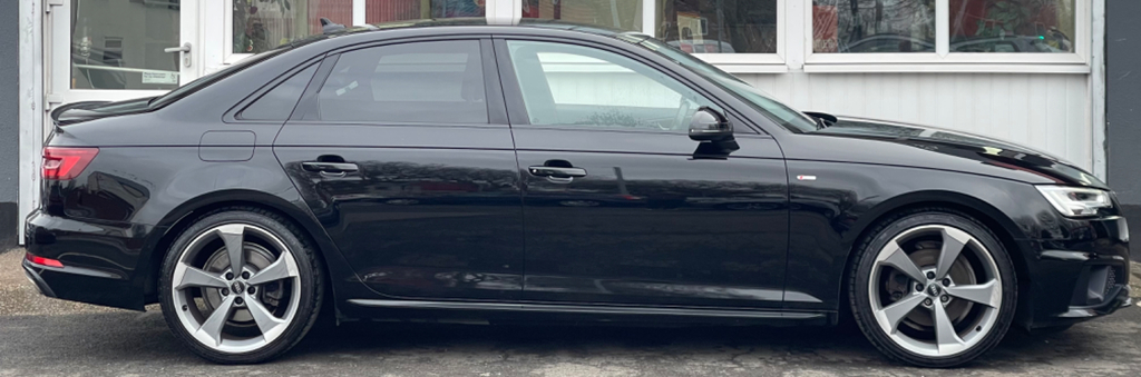 Audi A4 2.0 Tfsi 35 Black Edition Saloon S Tron MC68ZPB Black #5