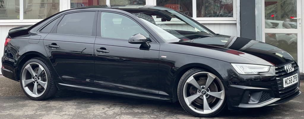 Audi A4 2.0 Tfsi 35 Black Edition Saloon S Tron MC68ZPB Black #4