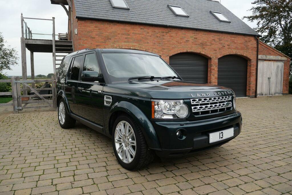 Land Rover Discovery Sdv6 Hse Black #5