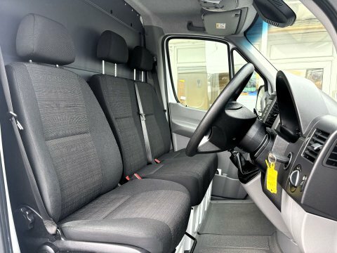 Mercedes-Benz Sprinter 516 Cdi 4X4 White #4