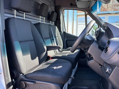 Mercedes-Benz Sprinter 315 Cdi Progressive BG71FNO White #4