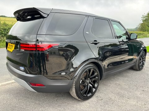Land Rover Discovery D300 Hse Mhev LD21OTF Black #2