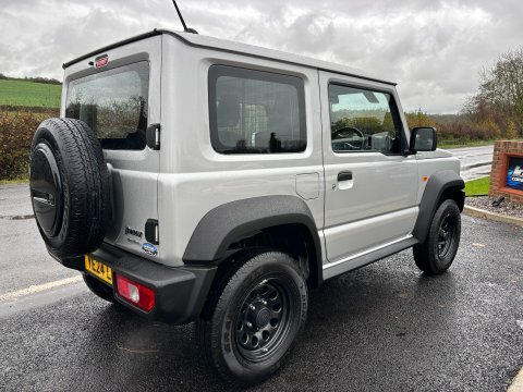 Suzuki Jimny 1.5 Lcv Allgrip YE24LFP Silver #2