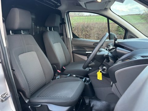 Ford Transit Connect 200 L1 Trend AY70JFF Silver #4