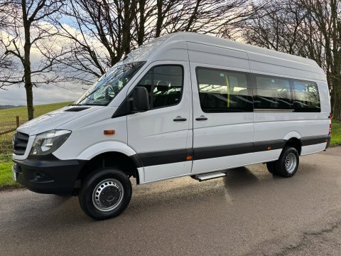 Mercedes-Benz Sprinter 519 4X4 14 Green
