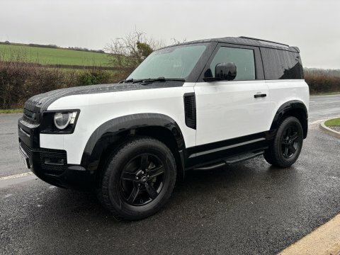 Land Rover Defender 90 D200 Hard Top White