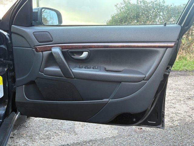 Volvo S80 2.4 D5 Se Lux Geartronic Grey #32