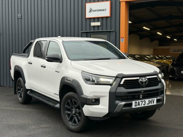 Toyota HILUX 2.8 D-4d Invincible X Pickup Double Cab DA73JHV White #5