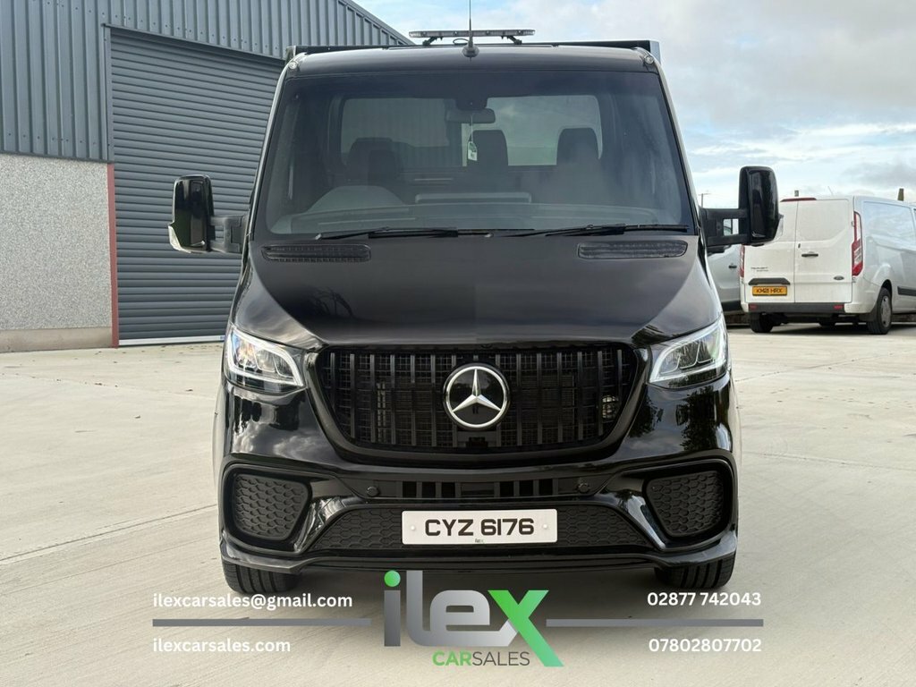 Mercedes-Benz Sprinter 2L Progressive Black #2