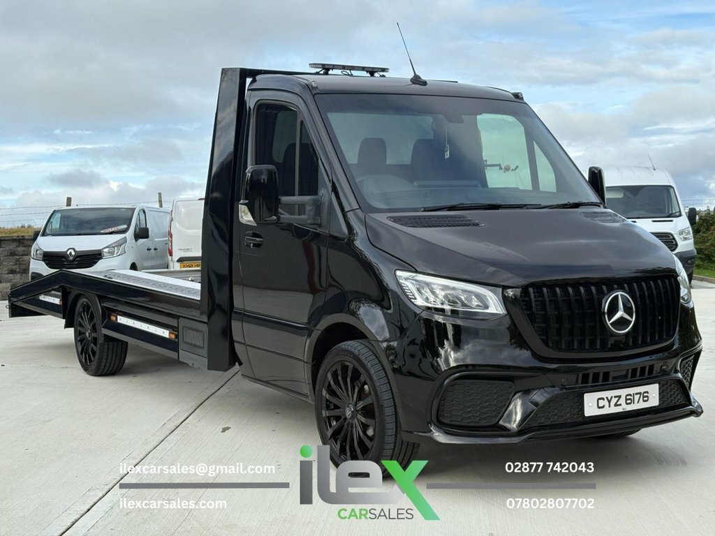 Mercedes-Benz Sprinter 2L Progressive Black
