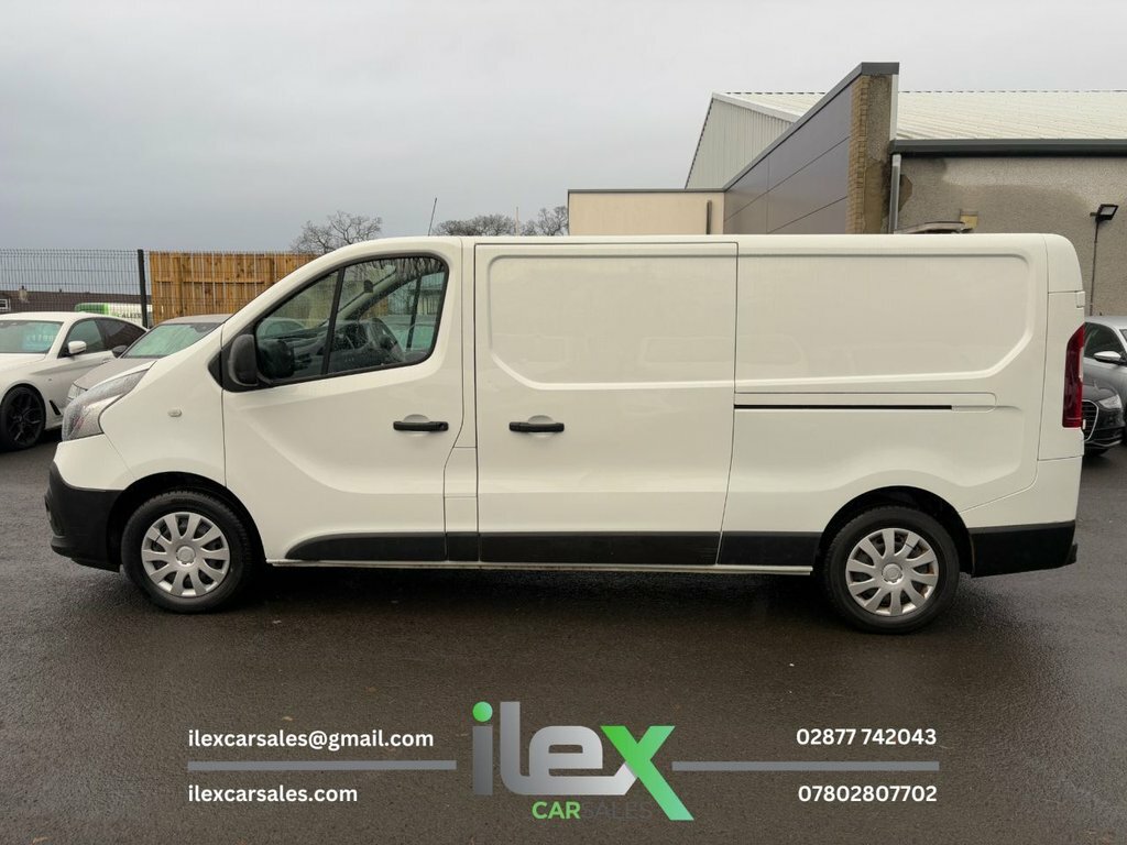 Renault Trafic 2L Business NV71FEF White #5