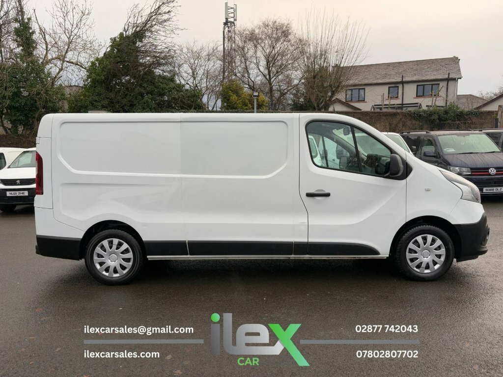 Renault Trafic 2L Business NV71FEF White #4