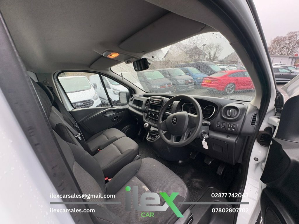 Renault Trafic 2L Business NV71FEF White #6