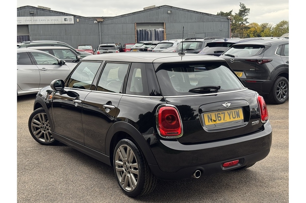 Mini Hatch Cooper Seven Black #2
