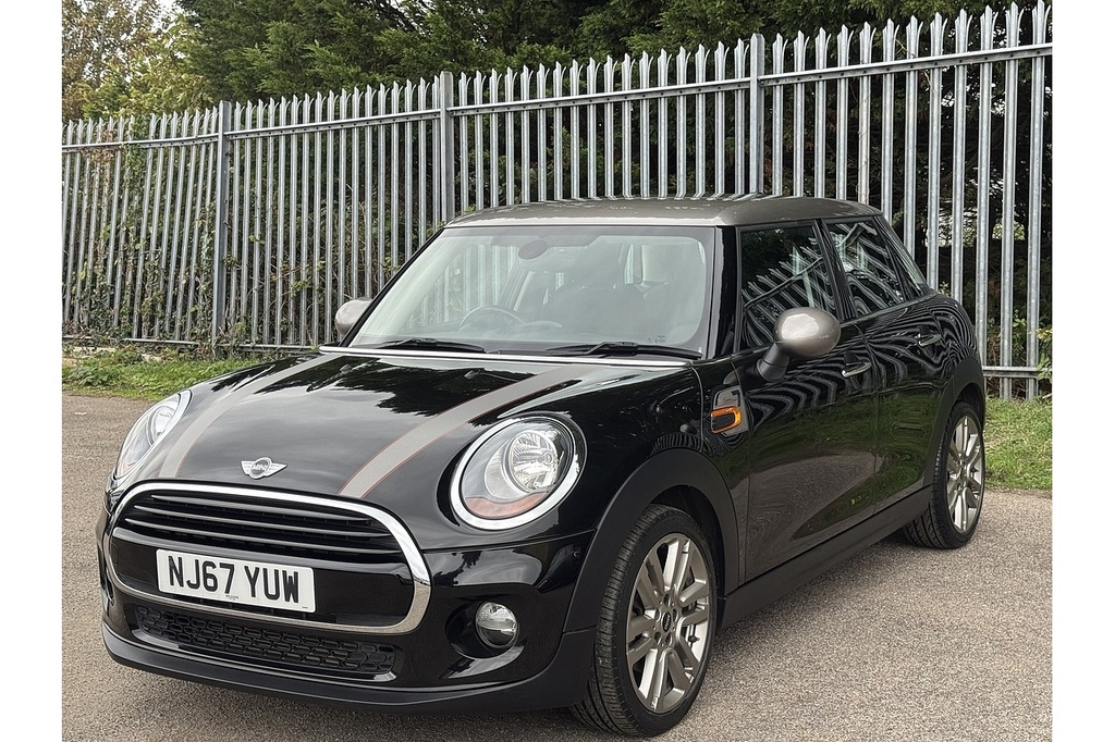 Mini Hatch Cooper Seven Black #5