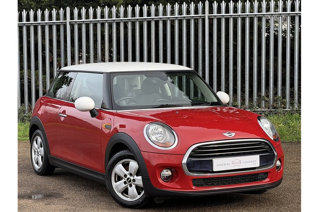 Mini Hatch Cooper Red
