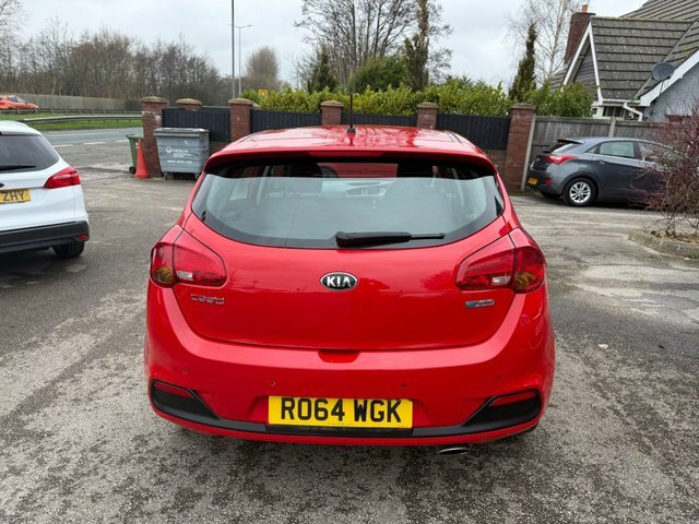 Kia Ceed 1.6 Crdi Ecodynamics 2 Hatchback RO64WGK Red #4