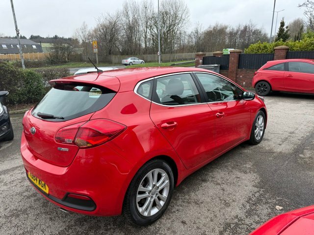 Kia Ceed 1.6 Crdi Ecodynamics 2 Hatchback RO64WGK Red #5