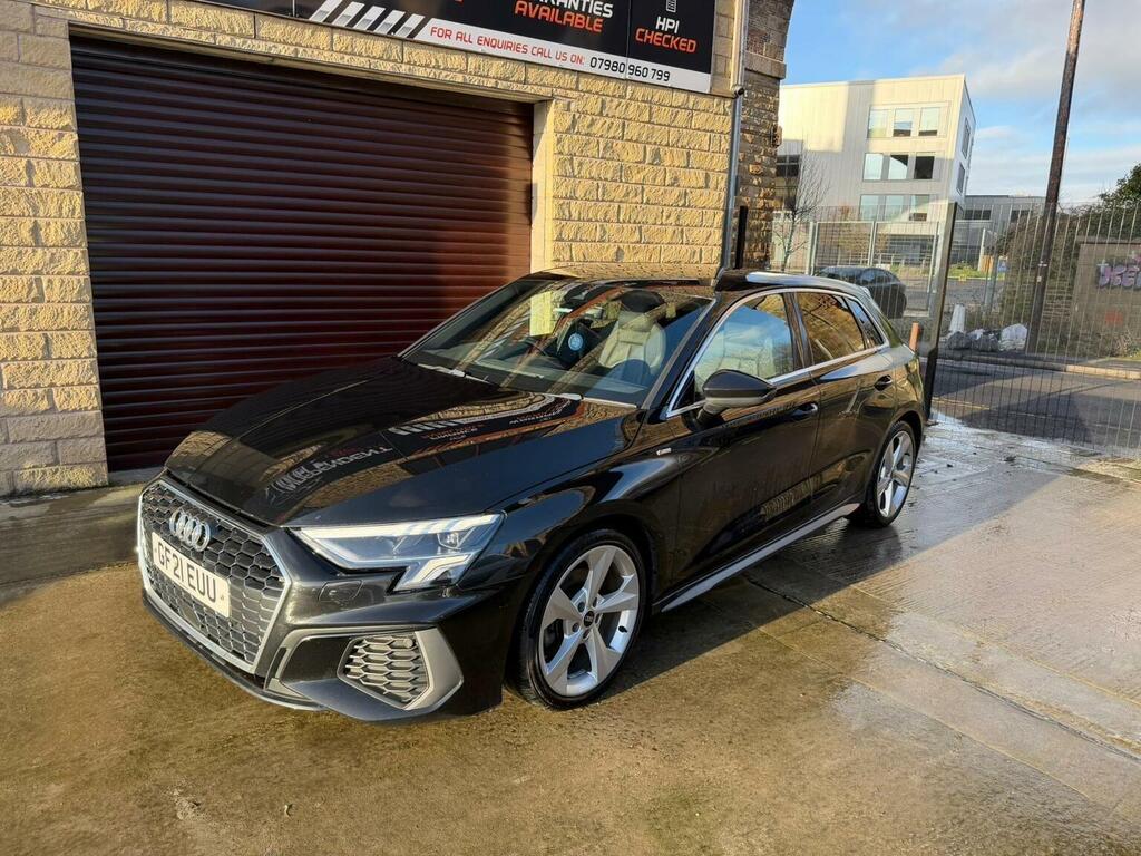 Audi A3 Hatchback 1.5 Tfsi 35 S Line Sportback S Tronic Eu GF21EUU Black #4