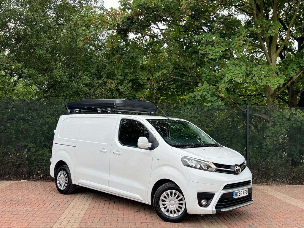 Toyota PROACE Panel Van 2.0D Comfort Medium Panel Van Mwb Euro 6 White