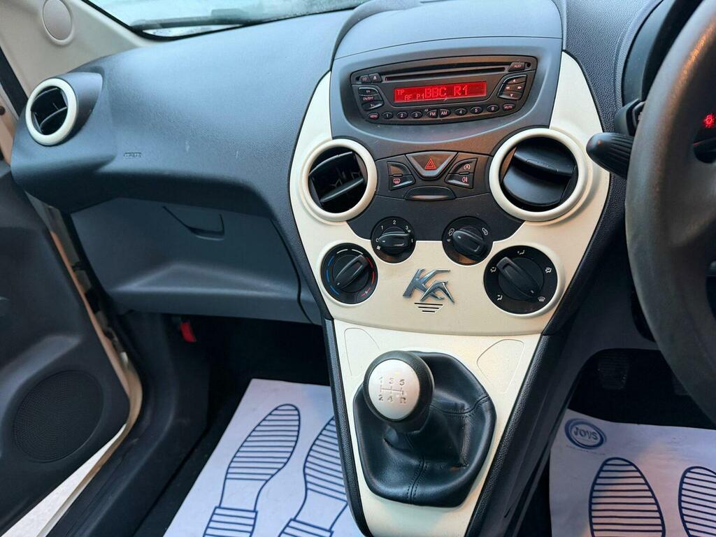 Ford KA Hatchback 1.2 Studio Euro 5 201212 YR12XMJ White #5
