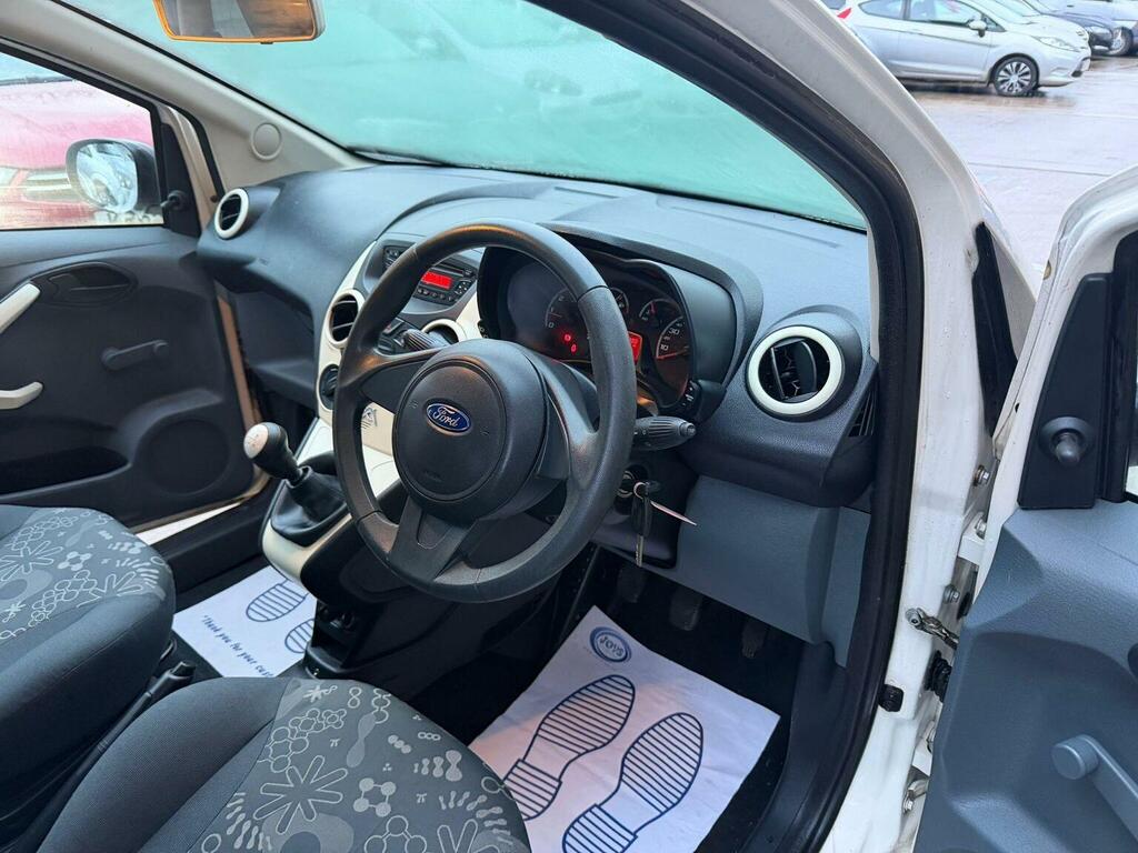 Ford KA Hatchback 1.2 Studio Euro 5 201212 YR12XMJ White #6