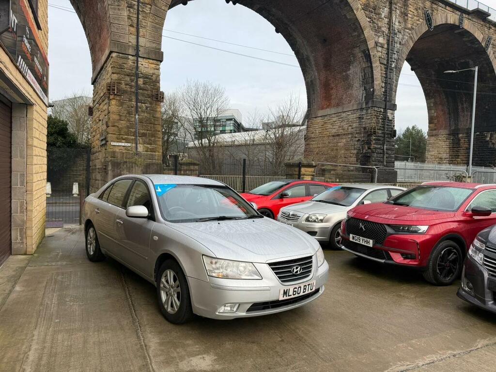 Hyundai Sonata Saloon 2.0 Crdi Style 201060 Silver #2