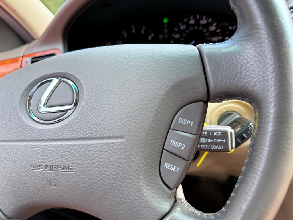 Lexus LS Saloon Black #63