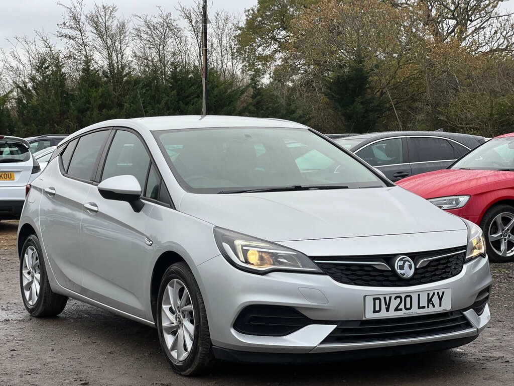 Vauxhall Astra 1.5 Turbo D Business Edition Nav Euro 6 Ss DV20LKY Silver #2