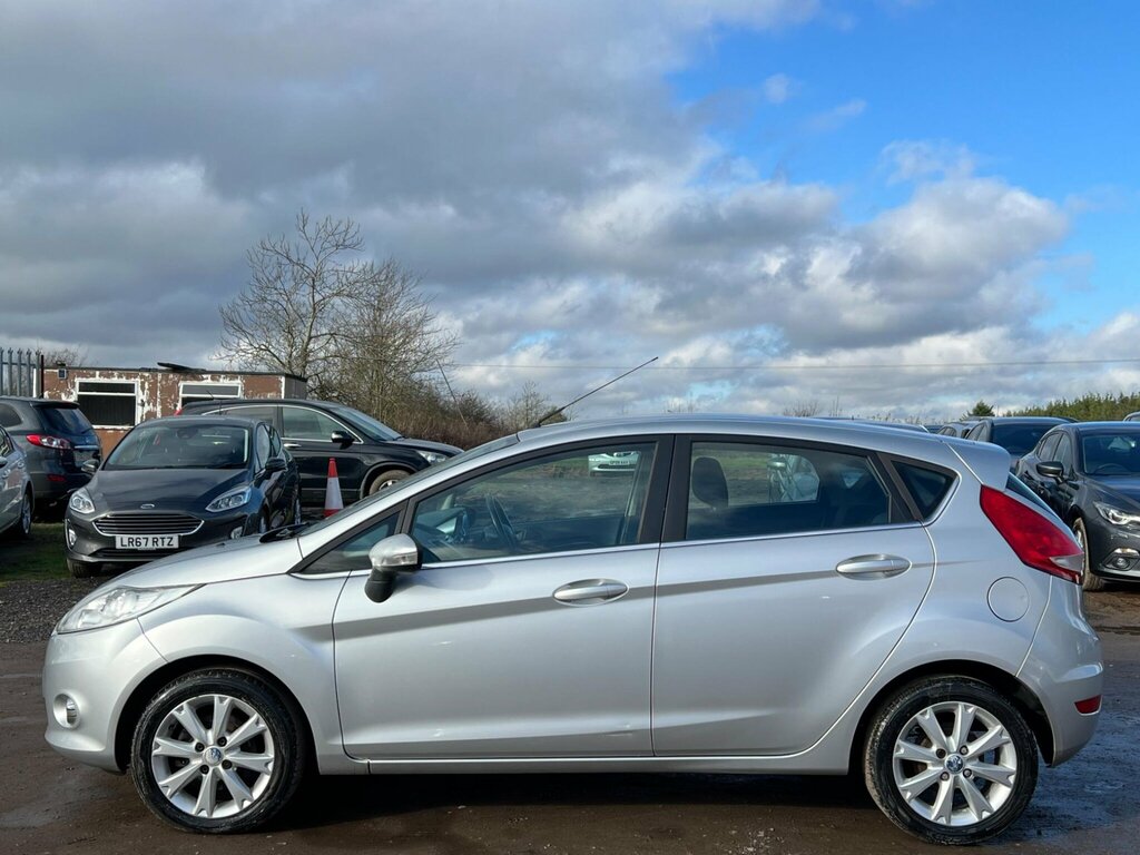 Ford Fiesta 1.6 Tdci Zetec FE60VZF Silver #5