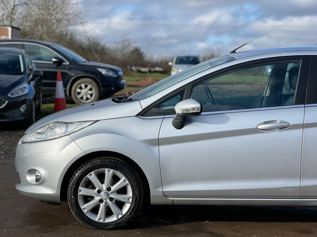 Ford Fiesta 1.6 Tdci Zetec FE60VZF Silver #6