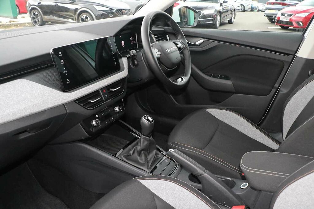 Skoda Scala 1.0 Tsi 116 Se Edition GF25VWU White #2