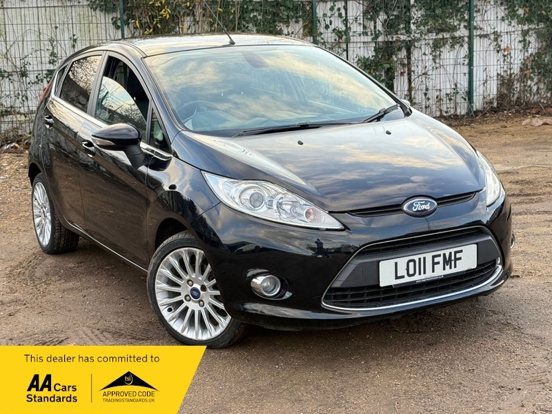 Ford Fiesta 1.4 Titanium Hatchback Black