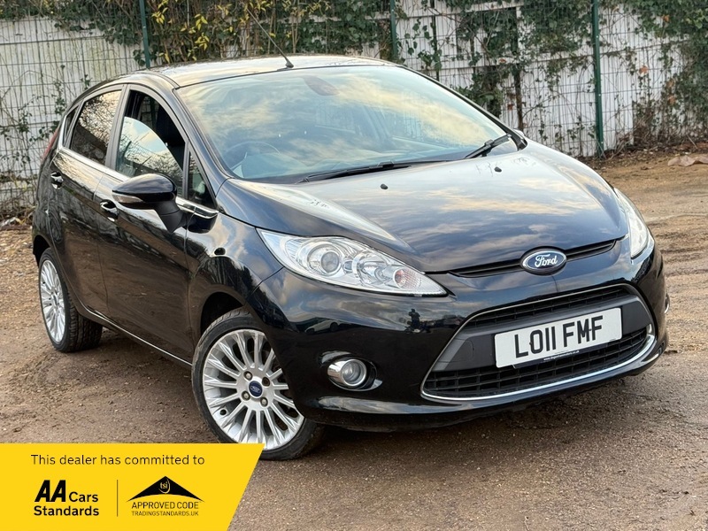 Ford Fiesta 1.4 Titanium Hatchback Black #2