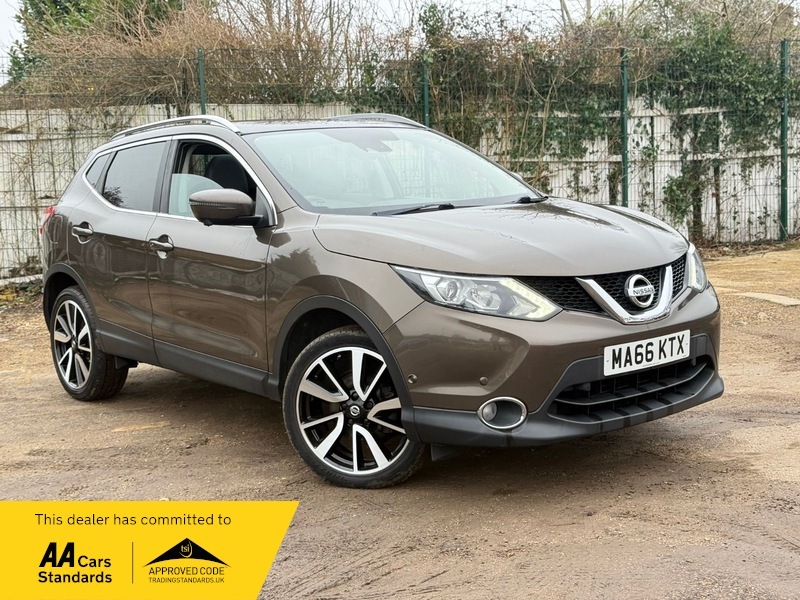 Nissan Qashqai 1.5 Dci Tekna Suv MA66KTX Brown #3