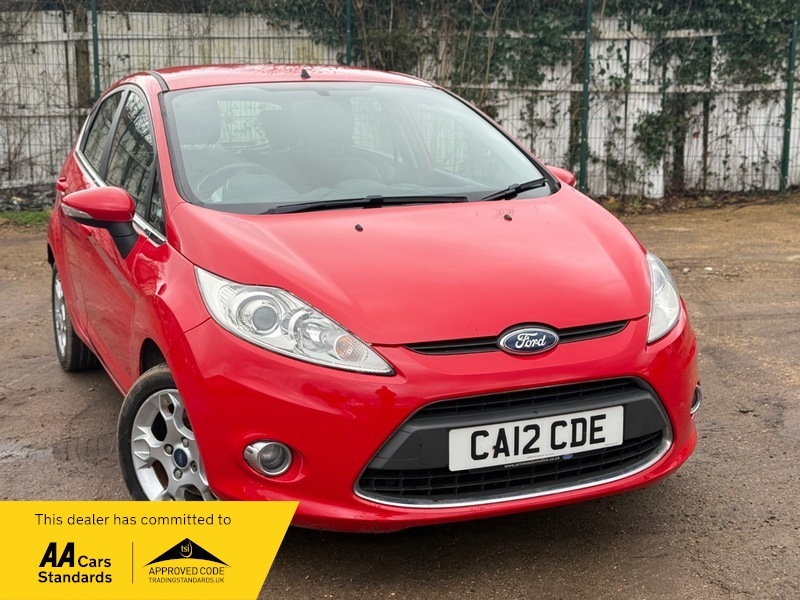 Ford Fiesta 1.4 Zetec Hatchback Red