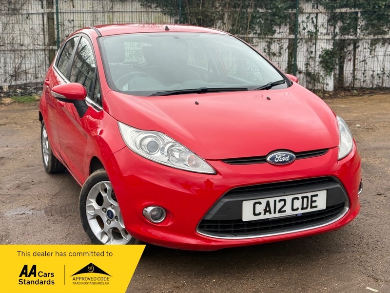 Ford Fiesta 1.4 Zetec Hatchback CA12CDE Red #2