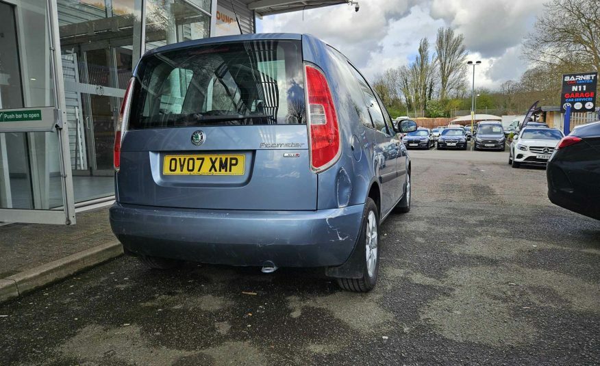 Skoda Roomster 1.6 16V 2 Tiptronic Blue #4
