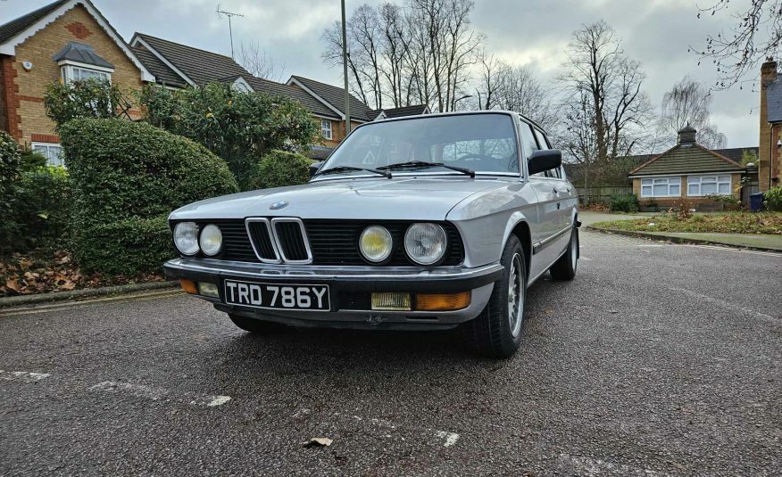 BMW 5 Series Saloon TRD786Y Silver #2
