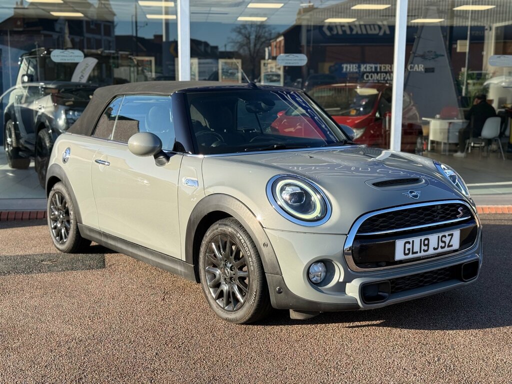 Mini Convertible 2.0 Cooper S Classic Convertible Steptr Grey