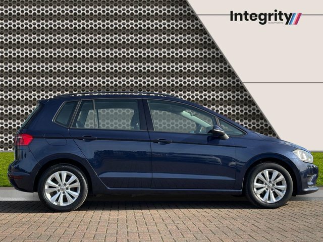 Volkswagen Golf SV 2015 1.6 Tdi Bluemotion Tech Se Mpv Dsg Blue #3