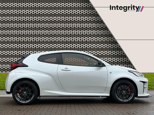 Toyota Yaris 2021 1.6T Gr Circuit Hatchback A White #3