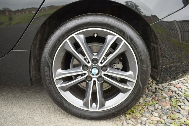 BMW 1 Series 1.5 118I Sport Hatchback Euro 6 Black #4