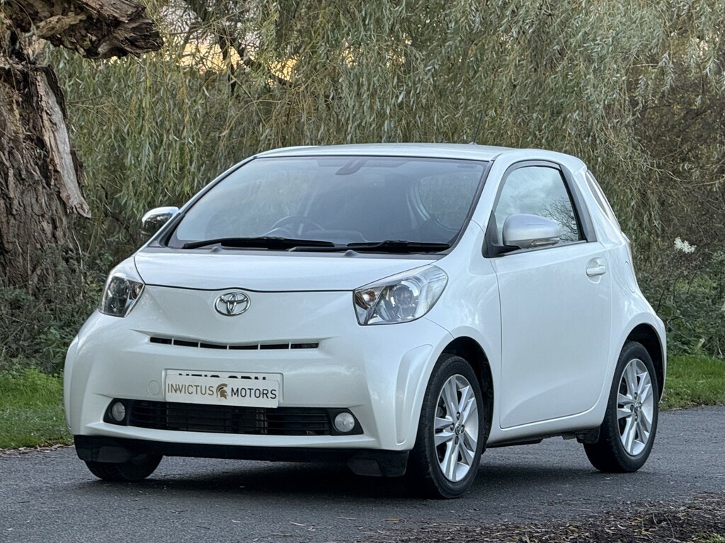 Toyota IQ 1.3 Dual Vvt-i 3 White #3