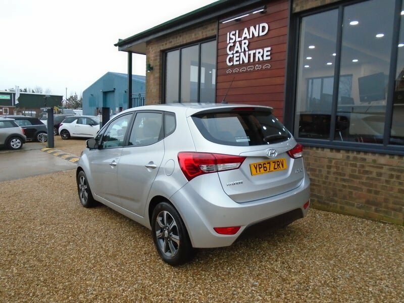 Hyundai Ix20 1.4 Blue Drive Se Only 18 000 Miles From New Blue #4