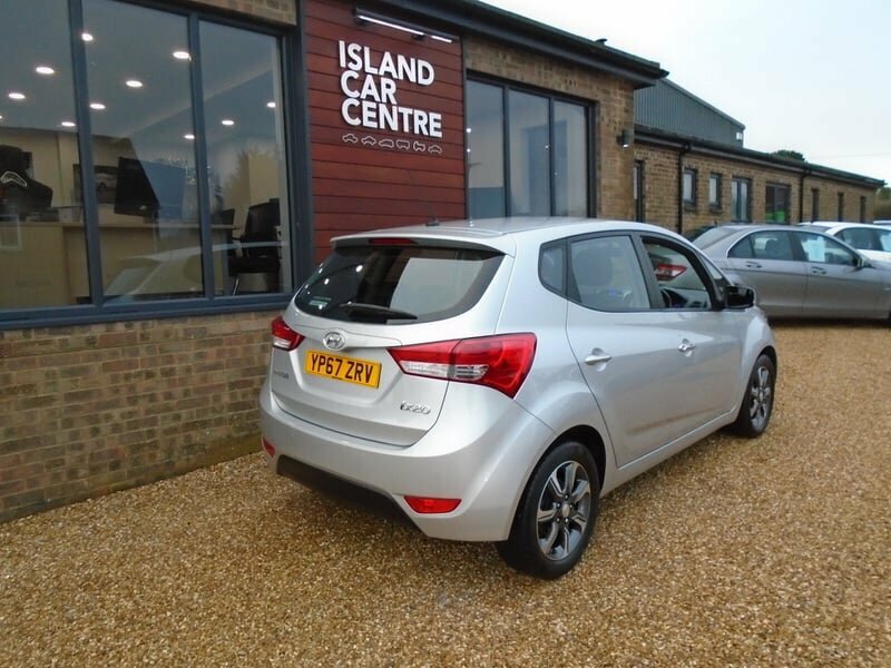 Hyundai Ix20 1.4 Blue Drive Se Only 18 000 Miles From New Blue #5