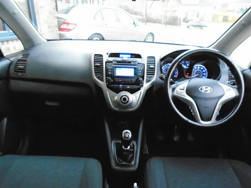 Hyundai Ix20 1.4 Blue Drive Se Only 18 000 Miles From New Blue #6