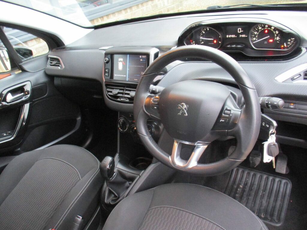 Peugeot 208 1.2 Puretech 82 Active One Owner From New Ver LB67UJU Black #5