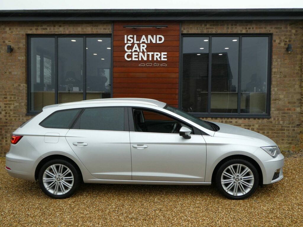 Seat Leon Sport Tourer 1.4 Tsi 125 Xcellence Technology KT17OHK Silver #2